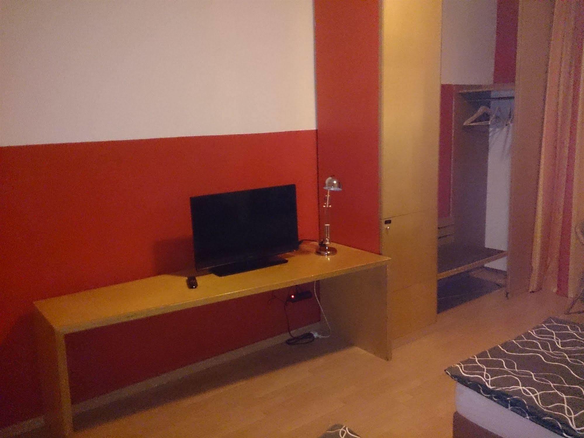 Ruhrzimmer Gelsenkirchen Bagian luar foto